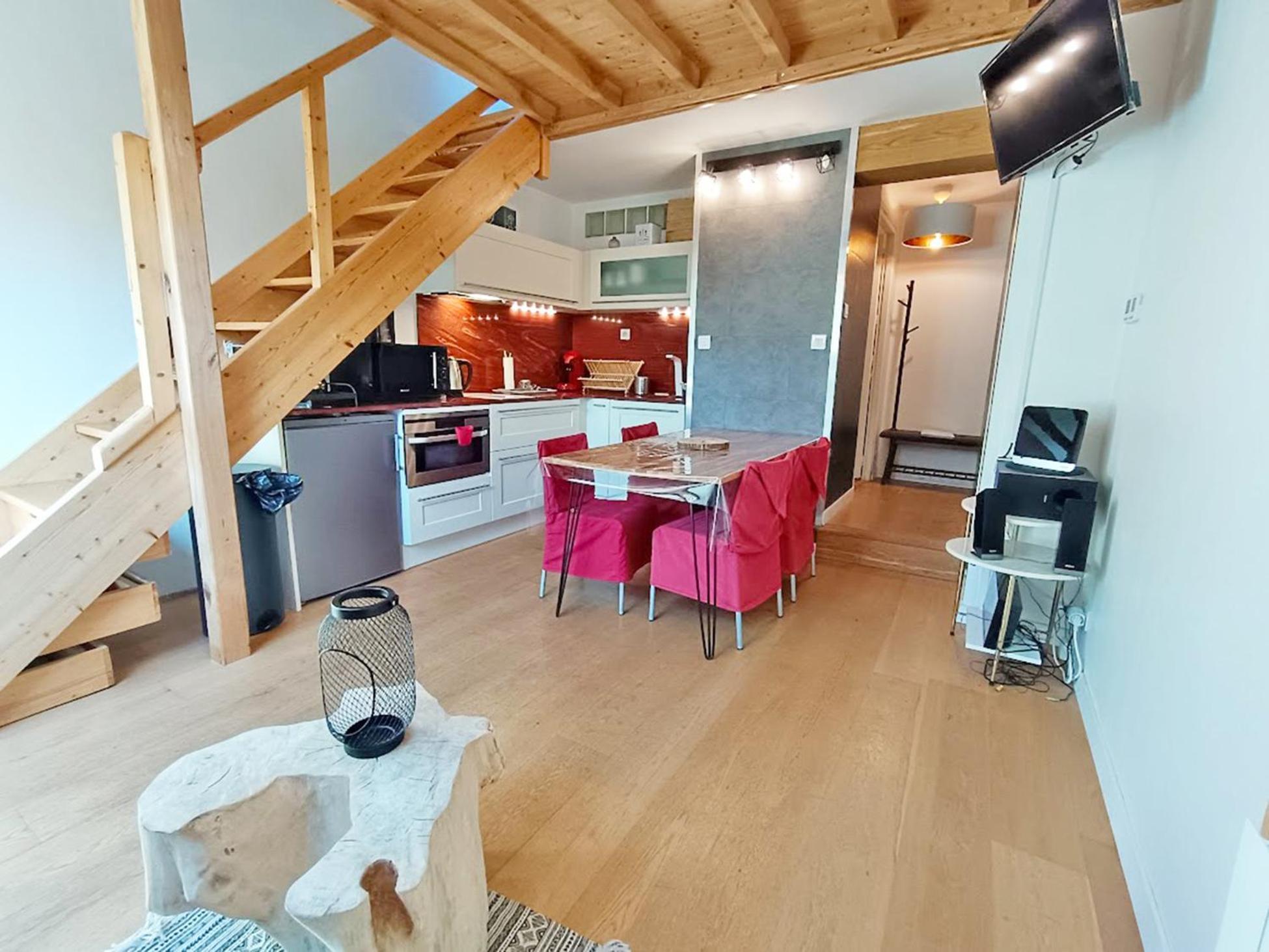 Appartement Le Nid De Juliette, T3 Duplex, Parking, Cave à Bagnères-de-Luchon Extérieur photo